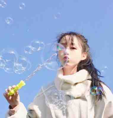 回眸不见故人颜最新