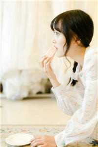 池上春归，棠枝栖倦客短篇