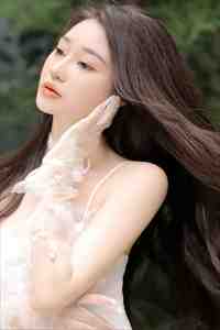 细雨洇湿青衫全篇