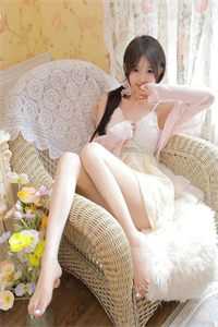 联姻暴戾太子爷，他天天求贴贴免费