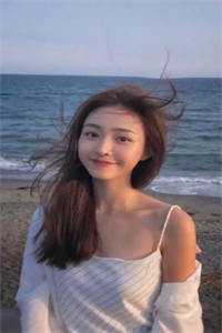 流年不语，悲欢自饮热门