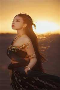 我都穿越了，当然要做最强大佬爆火全网