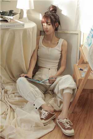 我与皇叔恩爱着呢，太子你装什么情深by