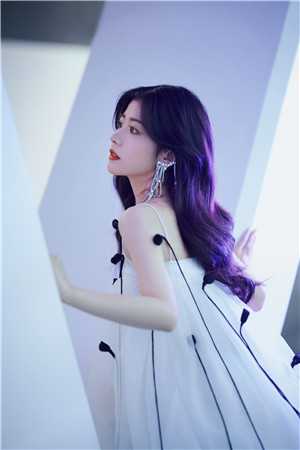 帮公司赚了十个亿后，我被女总裁调去扫厕所后续