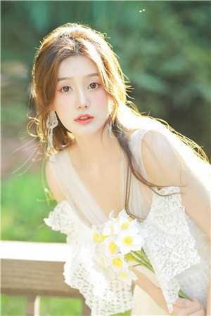 穿书万人迷：男主们为我痴狂白露夏昭小说