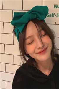 四年后重逢，被冷情前任掐腰热吻在线