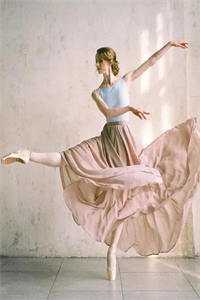 多年圆房他不肯，随军一晚就憋疯结局+番外