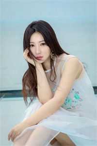 细雨洇湿青衫在线