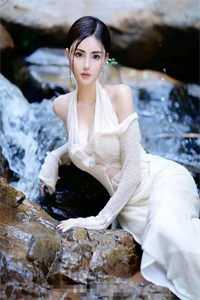 聚会上被亲戚嘲笑没出息，我一句话让她们后悔莫及无删减版