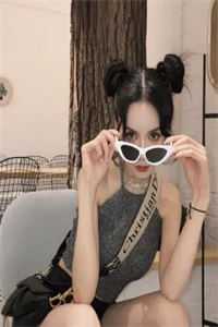 寄宿在姑姑家被网暴后，我杀疯了完结版