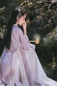 停靠在无人渡口最新