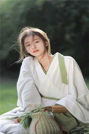 梨枝空映月，不见旧人归良心推荐