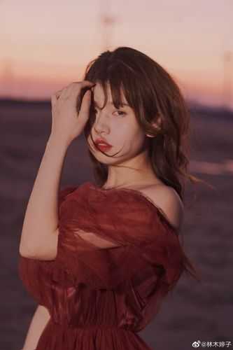 圣诞节约会，男友青梅一杯咖啡卖我三万五，我反手把房租涨十倍小说