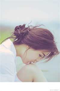 世事千山雪，回头再无春火爆小说