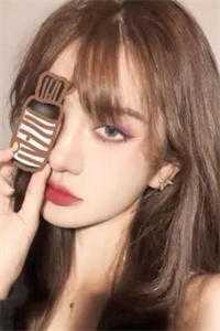 青丝绾尽离别意爆火全网