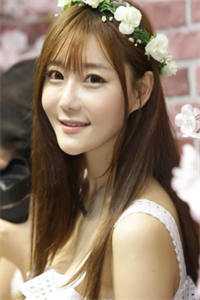 梨花落尽，云散夜未明免费