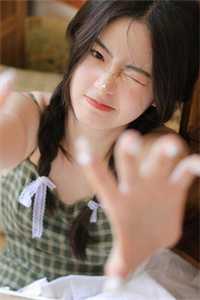 穿越战乱年代？我直接开挂平推爆火全网