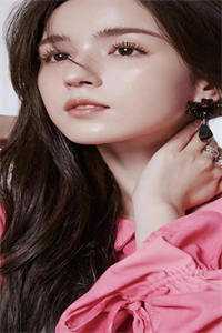 落霞偏萦去时舟最完整版