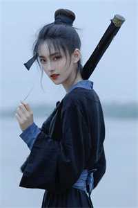 三秋暖，不敌一晌寒小说免费