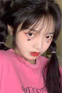 半生云，半生雪爆火全网