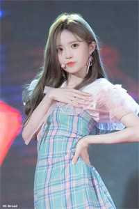 山茶花读不懂白玫瑰谢听晚周柏彦小说结局