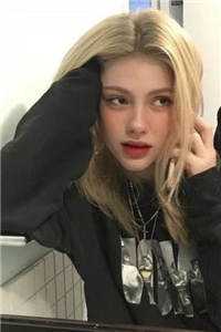 她的眼底藏着雾完本