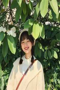 锦书三十载，不抵枕边云章节