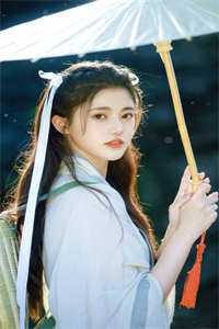 孤舟绾雾渡星河精选