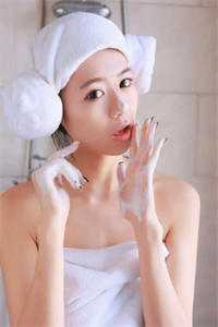 寒江雾锁孤舟泊后续