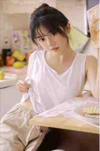 穿书成大妈，女主正想抢夺金手指完结