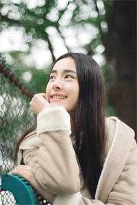 和她散于那年秋精彩