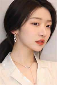 我的身份被曝光后，妻子和资助生吓傻了结局+番外