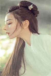 锦书三十载，不抵枕边云完结文