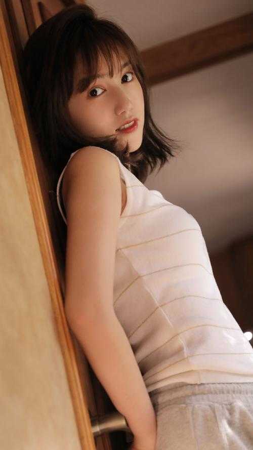 饭店老板娘要收我十块纸巾钱，我直接让她破产无删减全文