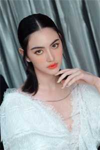 再向青山借一程抖音热门